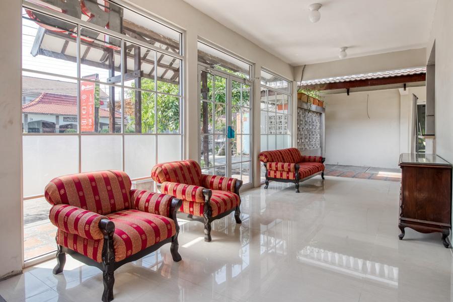 Reddoorz Near Malioboro Tugu Station Jogja Hotel Yogyakarta Eksteriør billede