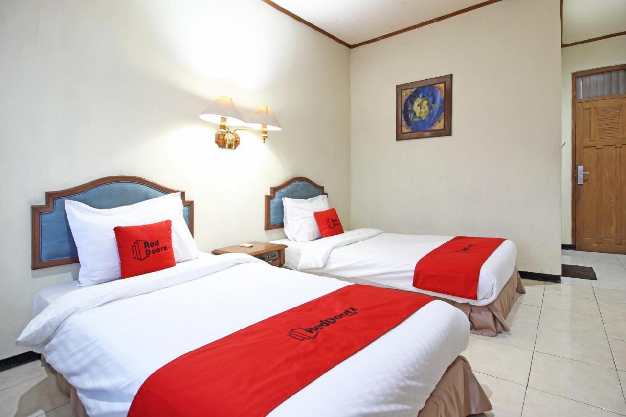 Reddoorz Near Malioboro Tugu Station Jogja Hotel Yogyakarta Eksteriør billede