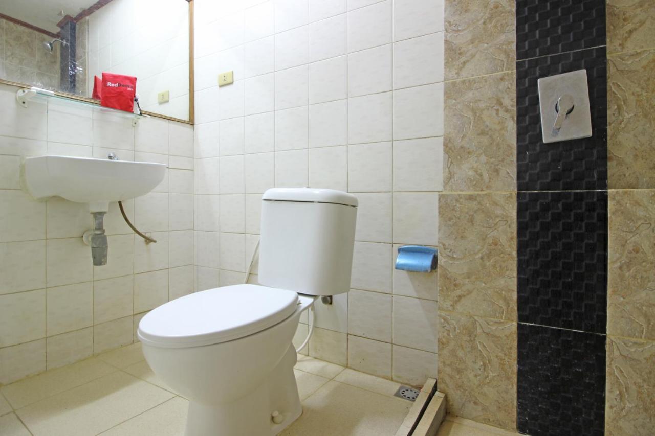 Reddoorz Near Malioboro Tugu Station Jogja Hotel Yogyakarta Eksteriør billede
