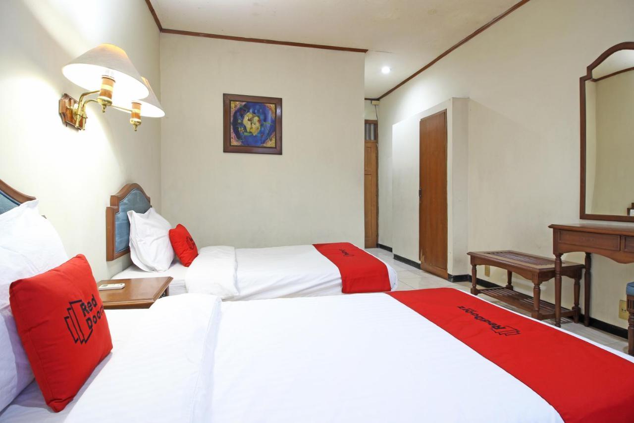 Reddoorz Near Malioboro Tugu Station Jogja Hotel Yogyakarta Eksteriør billede