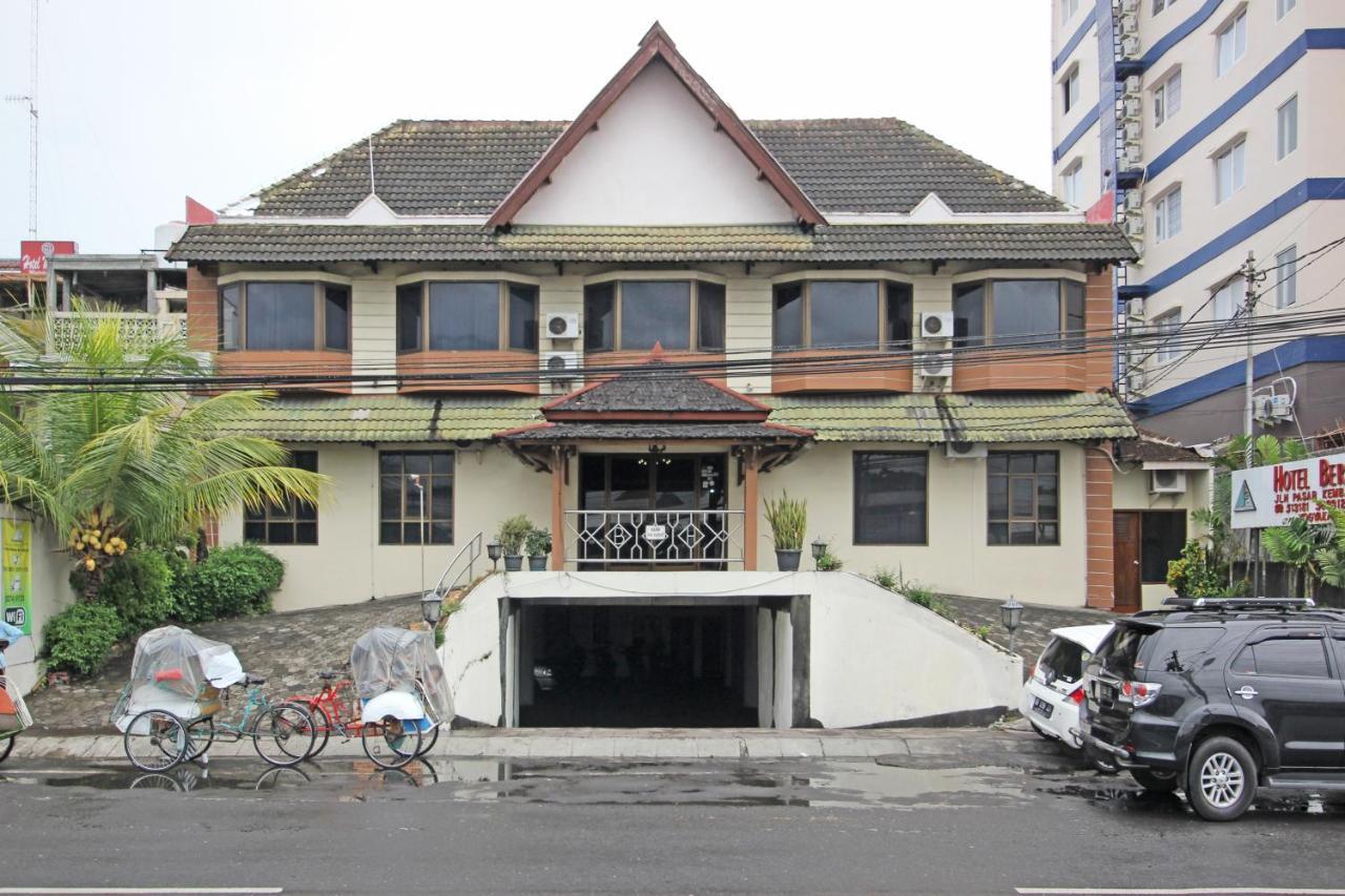 Reddoorz Near Malioboro Tugu Station Jogja Hotel Yogyakarta Eksteriør billede